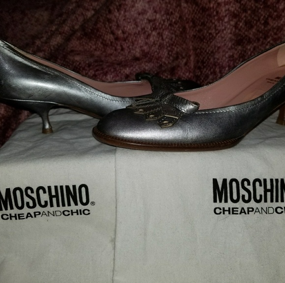 Auth Moschino Silver Metallic Kitten Heels - Picture 1 of 4